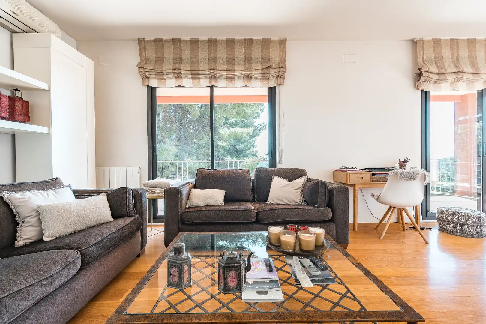 Sala d'estar de Casa o xalet en venda en Castelldefels amb Aire condicionat, Calefacció i Jardí privat
