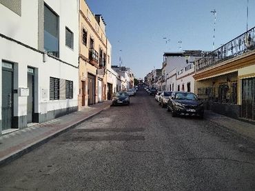 Adossat en venda a Calle Manuel De Falla