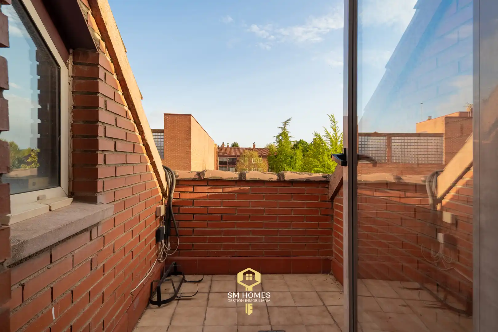 Balcony of Detached homes for sale in Mejorada del Campo  with Air Conditioner, Heating and Private garden