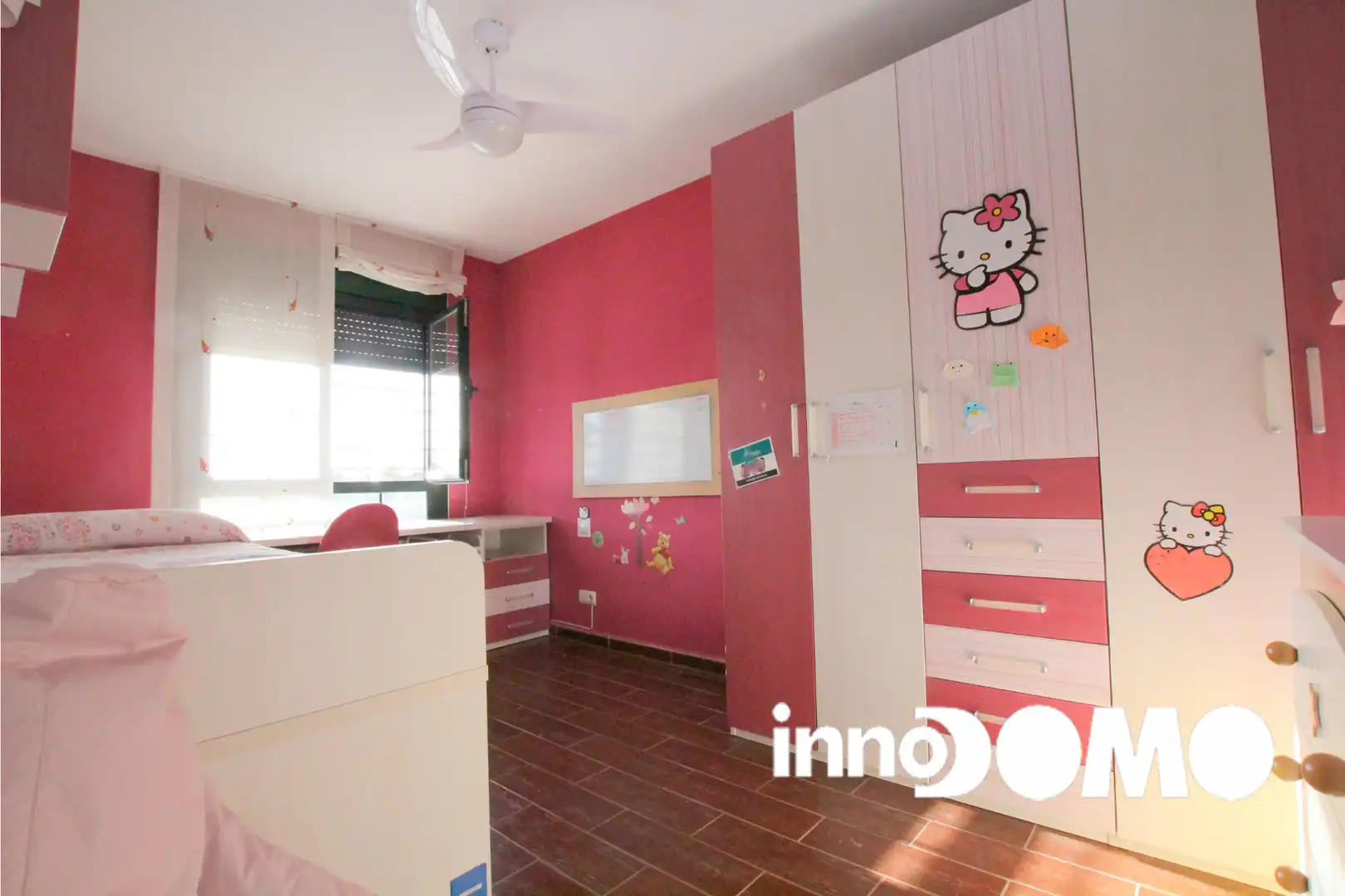 Habitación de Casa adosada en venta en Argés con Aire acondicionado, Calefacción y Jardín privado