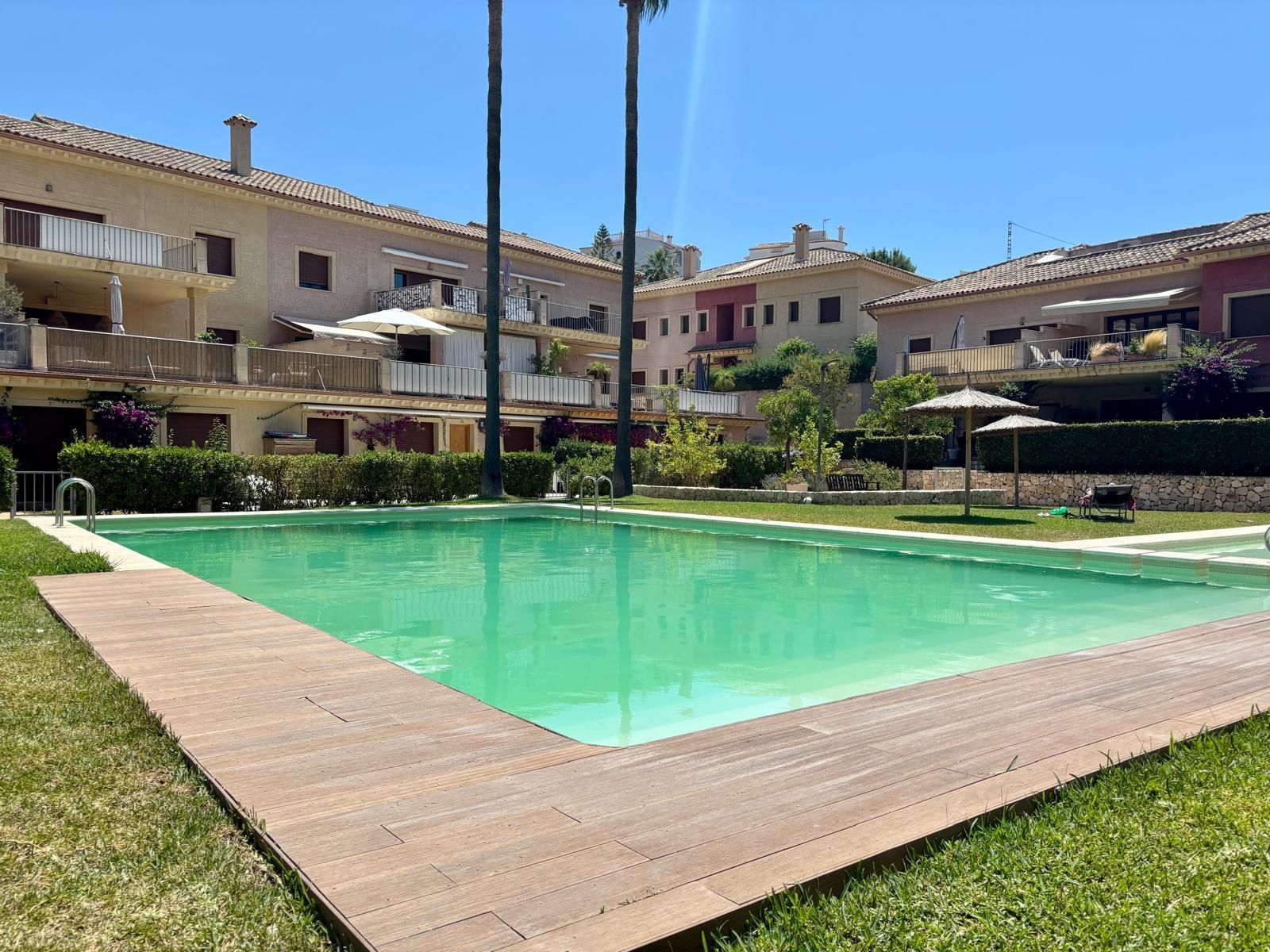 Piscina de Apartament en venda en Benissa amb Aire condicionat, Calefacció i Terrassa