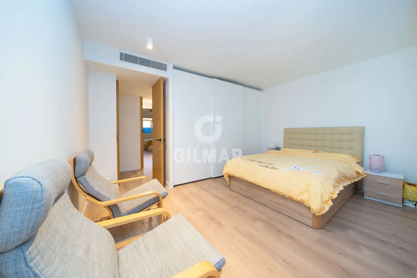 Habitación de Dúplex en venta en Madrid con Calefacción, Jardín privado y Trastero