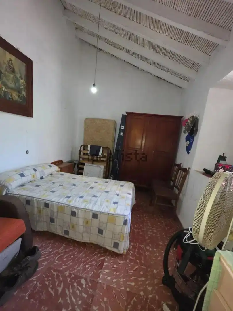 Dormitori de Finca rústica en venda en Vélez-Málaga amb Jardí privat, Terrassa i Piscina