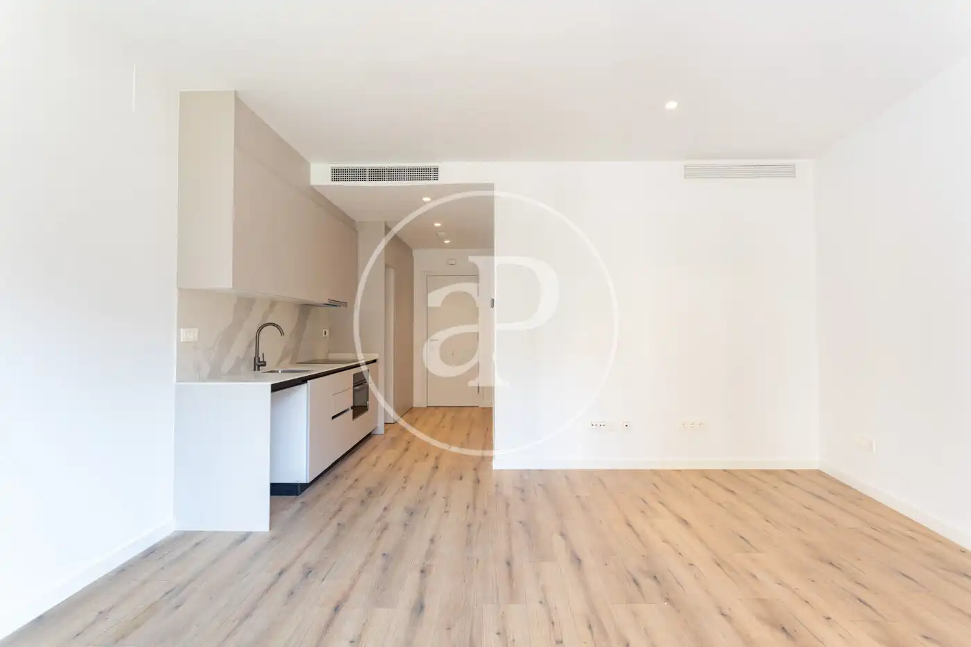 Kitchen of Flat for sale in Barcelona  with Air Conditioner, Heating and Terrace