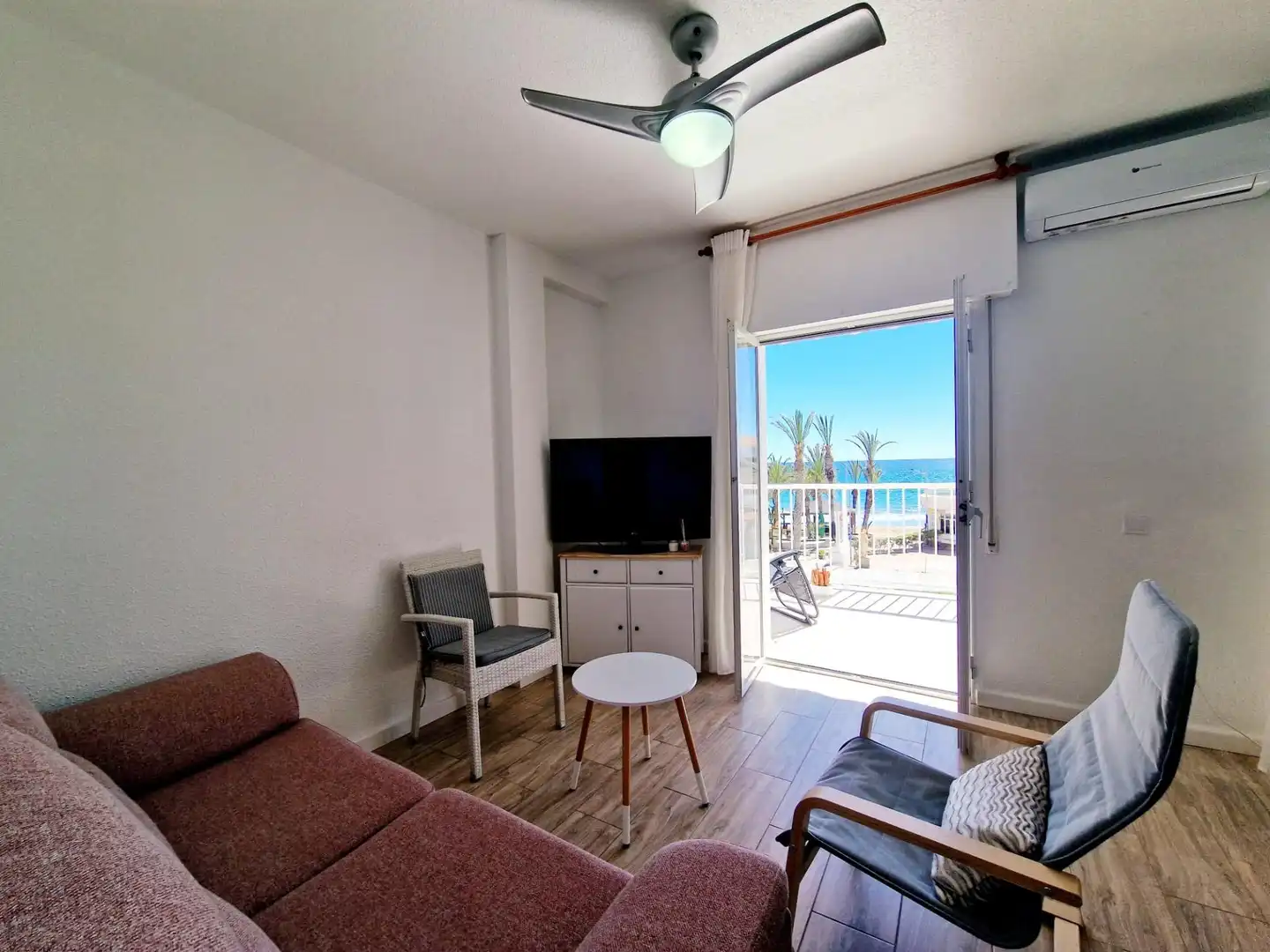 Sala d'estar de Àtic en venda en Pulpí amb Aire condicionat, Calefacció i Jardí privat