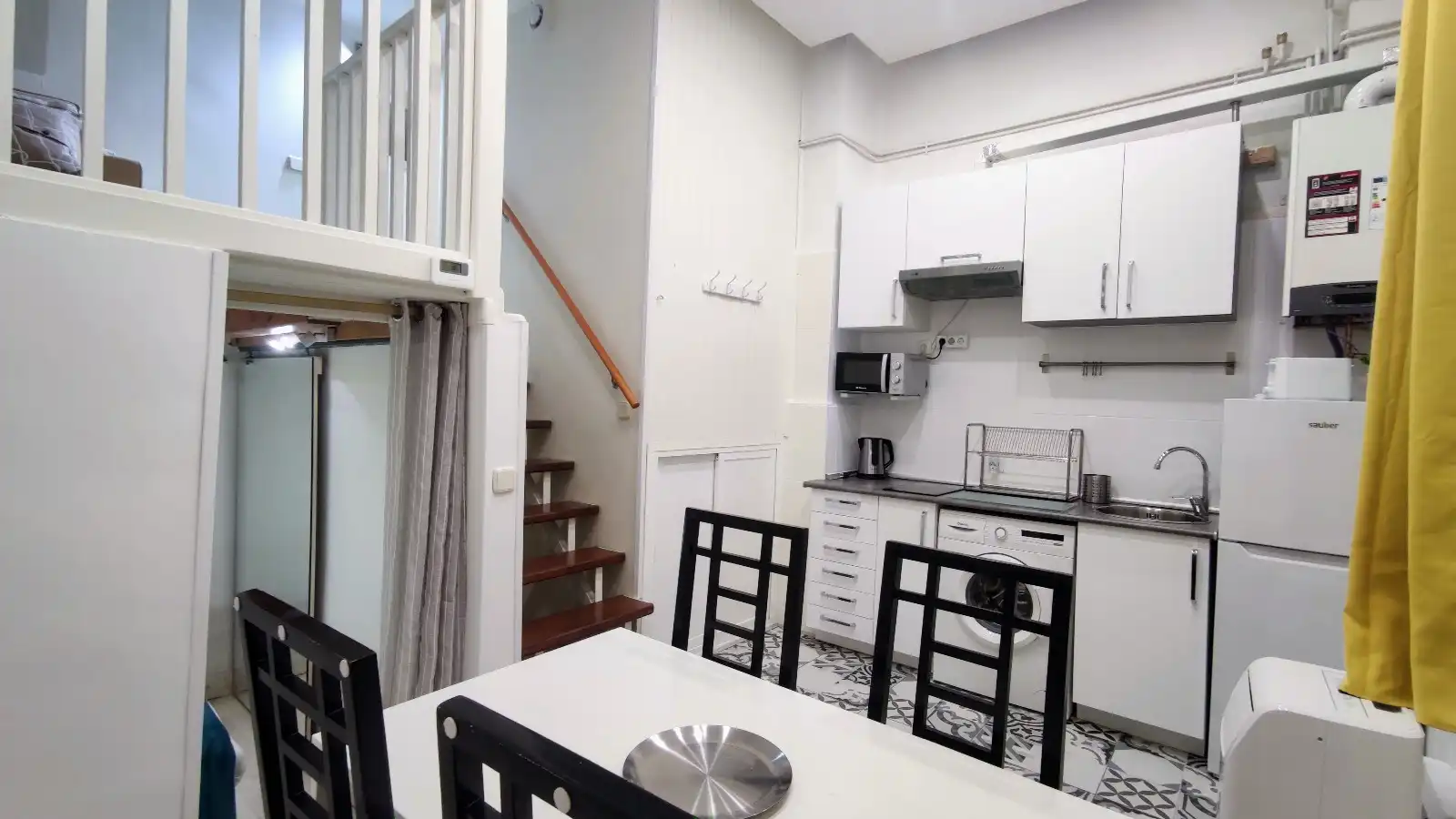 Piso con ascensor en venta en Calle de Galileo, imagen 9