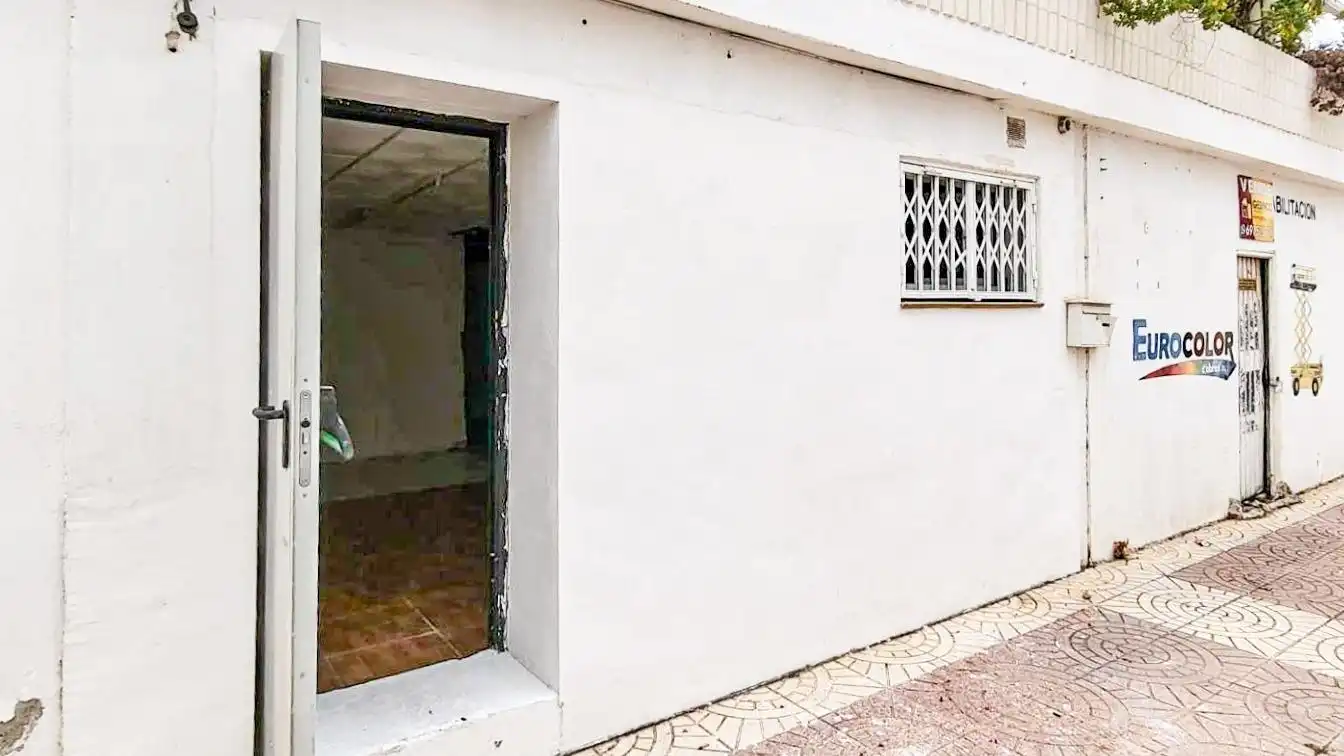 Vista exterior de Local en venta en Gandia con Terraza
