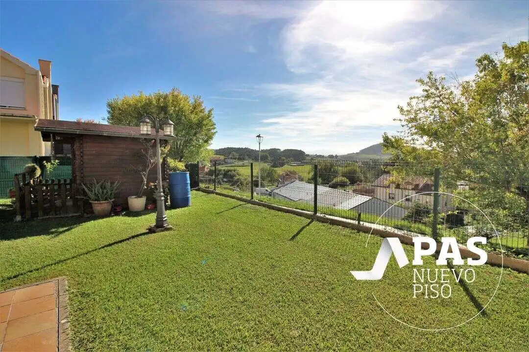 Villa con giardino in vendita a Piélagos Barrio el pozo, imagen 2