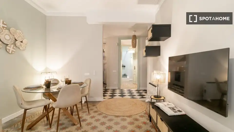 Flat with terrace to rent in Ciutat Vella, imagen 11