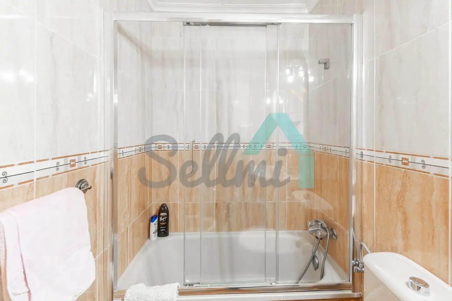 Baño de Dúplex en venta en Boal con Parquet y Trastero
