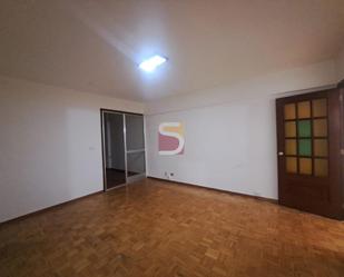 Bedroom of Flat for sale in Vigo   with Heating