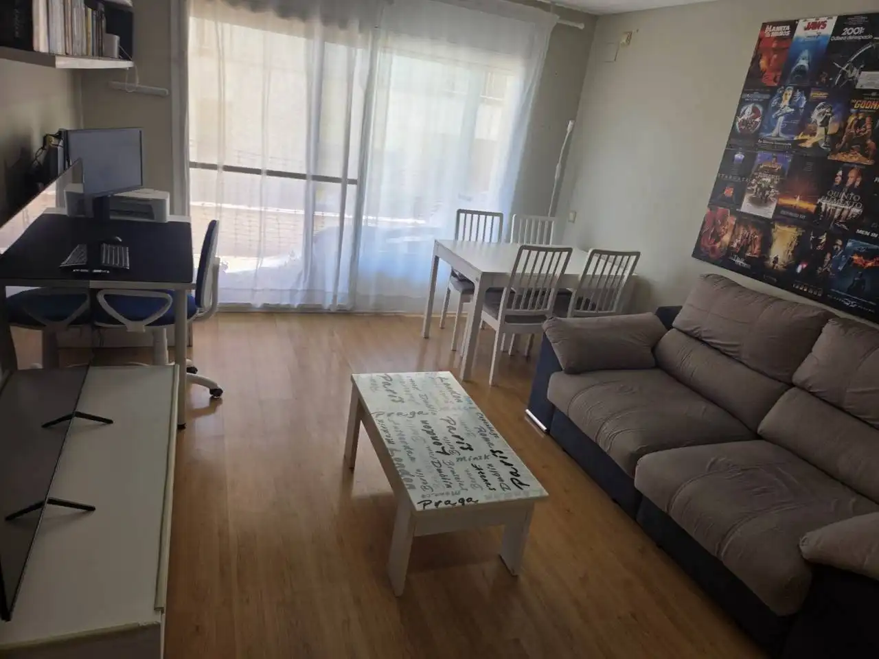 Wohnzimmer von Wohnung zum Verkauf in Cubelles mit Heizung, Parkett und Abstellraum