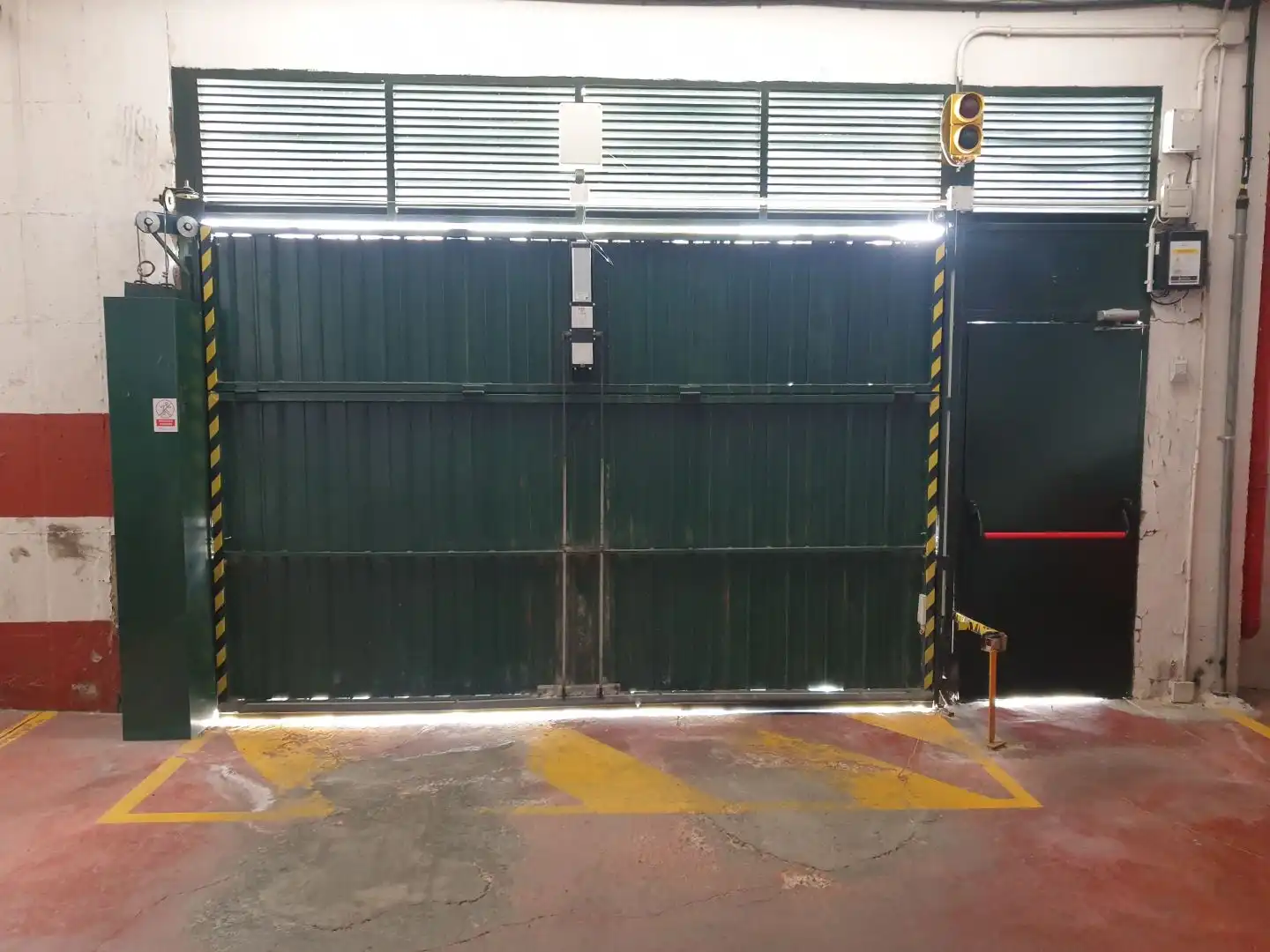 Parkplatz von Garage zum Verkauf in Montequinto