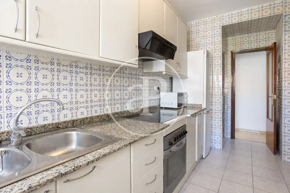 Kitchen of Flat for rent in Valencia  with Air Conditioner, Terrace and Furnished
