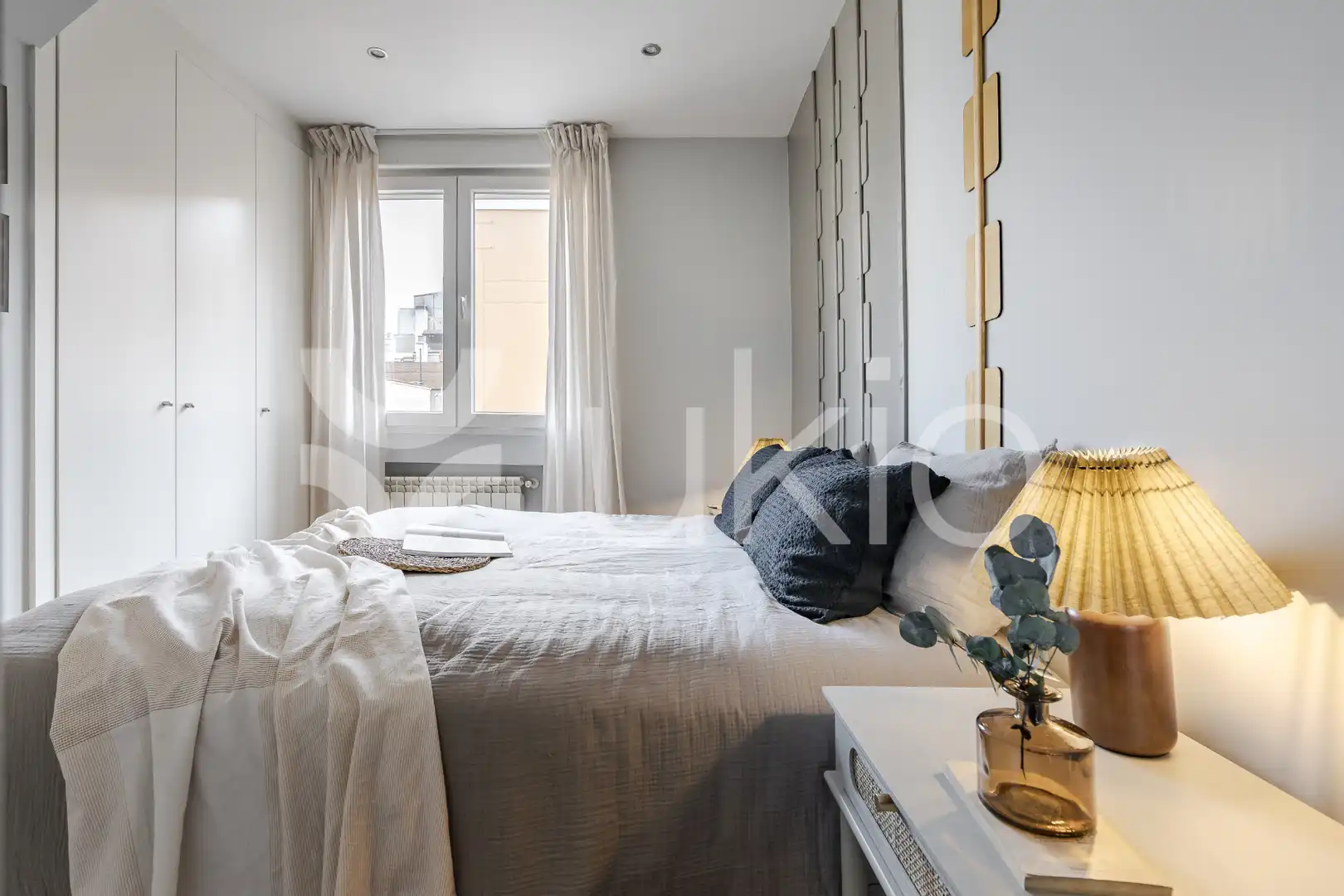 Habitación de Apartamento de alquiler en Madrid con Aire acondicionado, Calefacción y Amueblado