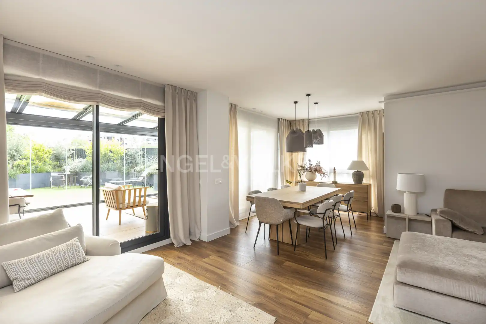 Living room of Flat for rent in La Moraleja  with Air Conditioner, Heating and Private garden