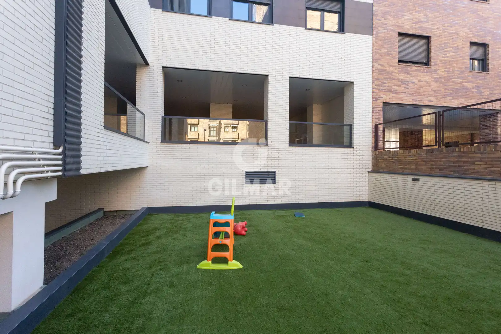 Garden of Attic for sale in Madrid  with Heating, Private garden and Storage room