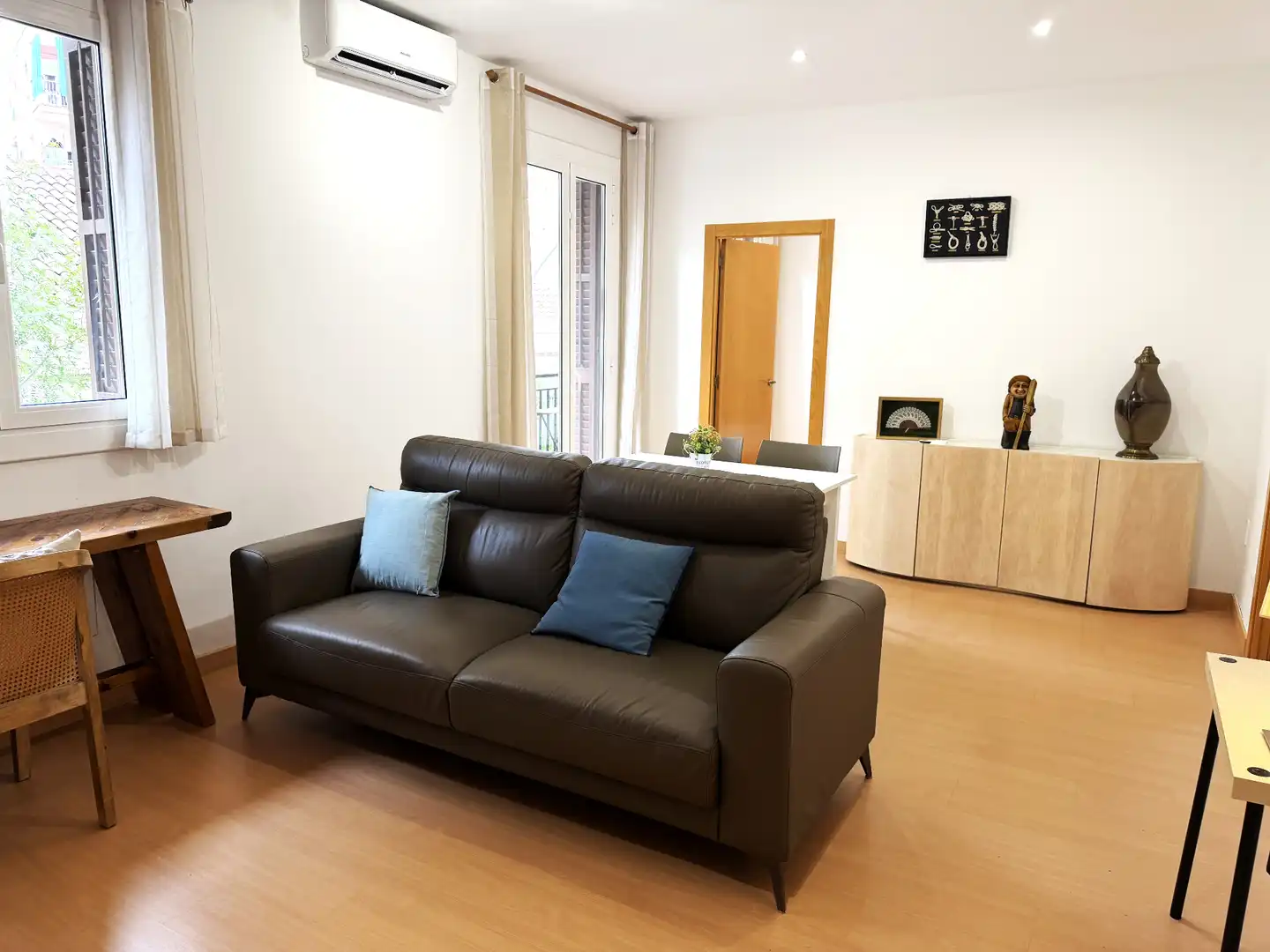 Sala de estar de Piso de alquiler en Barcelona con Aire acondicionado, Parquet y Amueblado