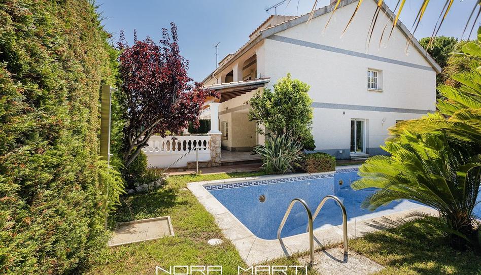 Foto 1 de Casa adosada en venda a Can Sans, Barcelona