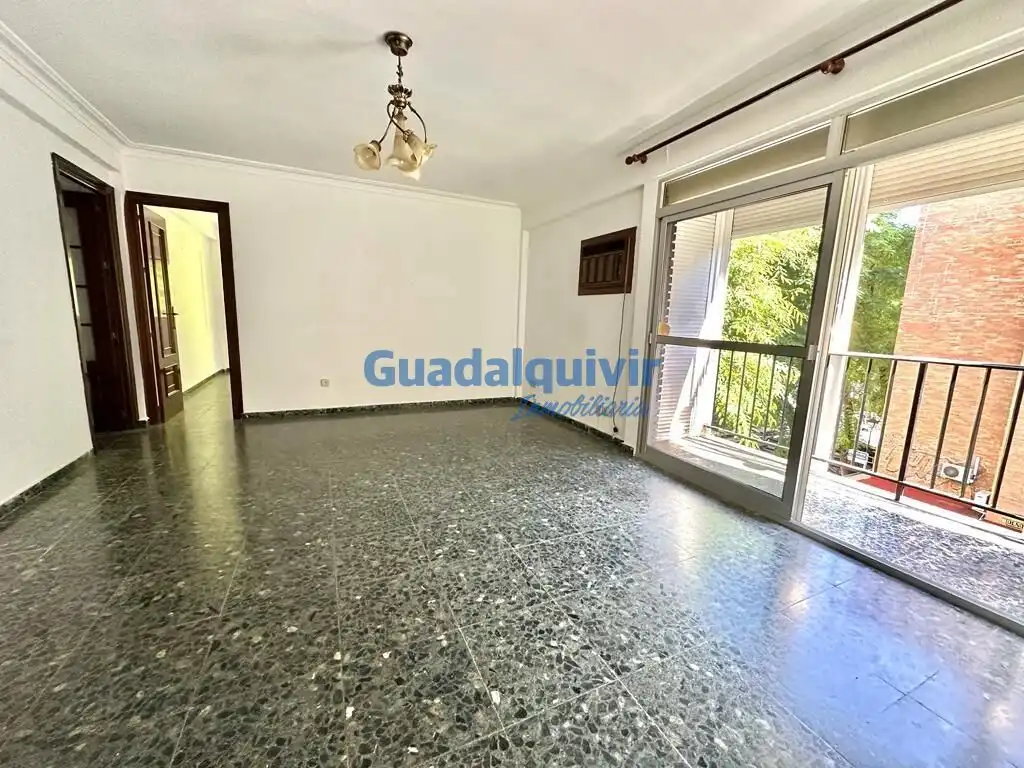 Habitación de Piso en venta en Sevilla con Aire acondicionado, Calefacción y Terraza