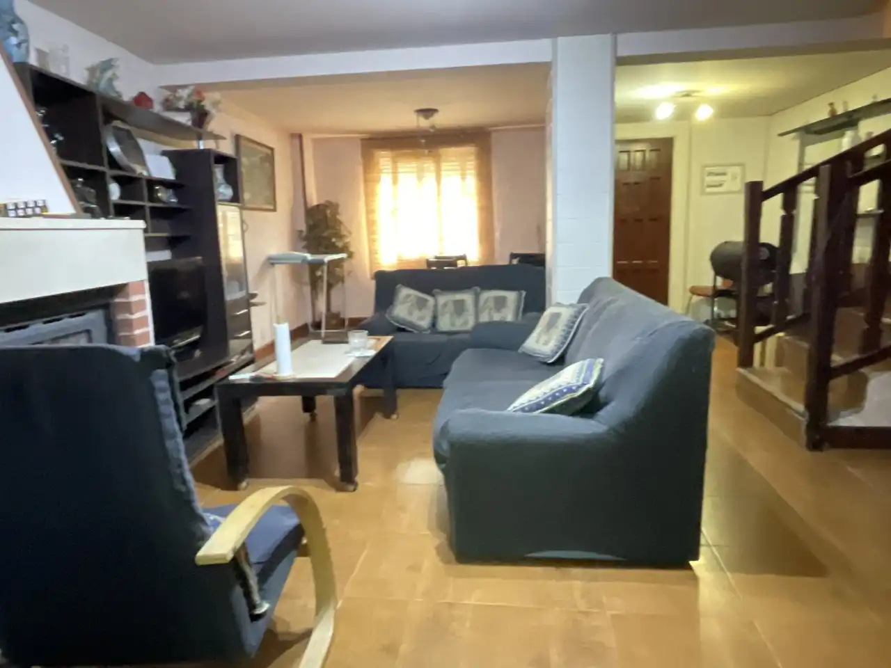 Wohnzimmer von Country house zum Verkauf in Ibrillos mit Heizung, Parkett und Terrasse
