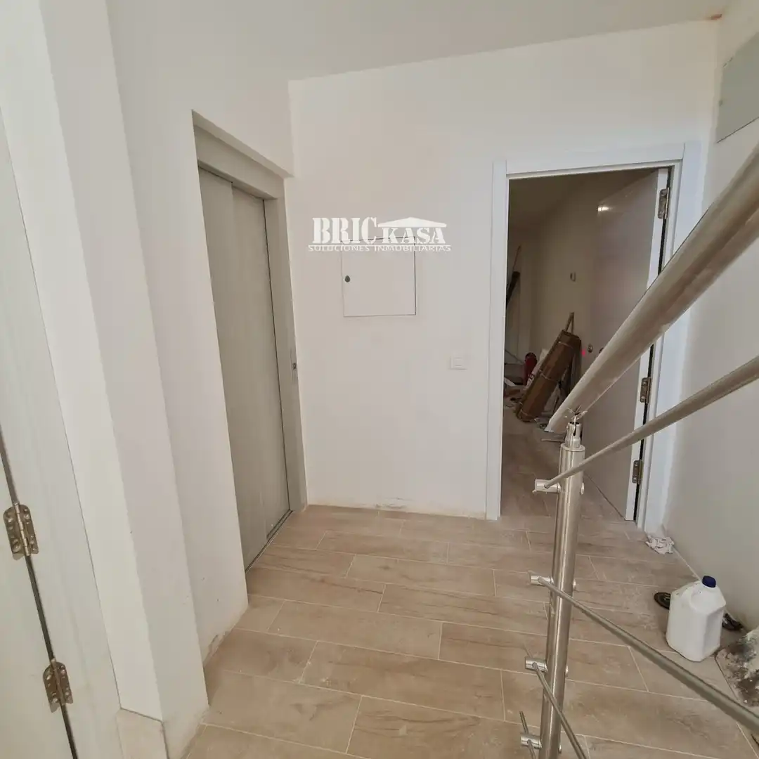 Buildings for sale in Madrid