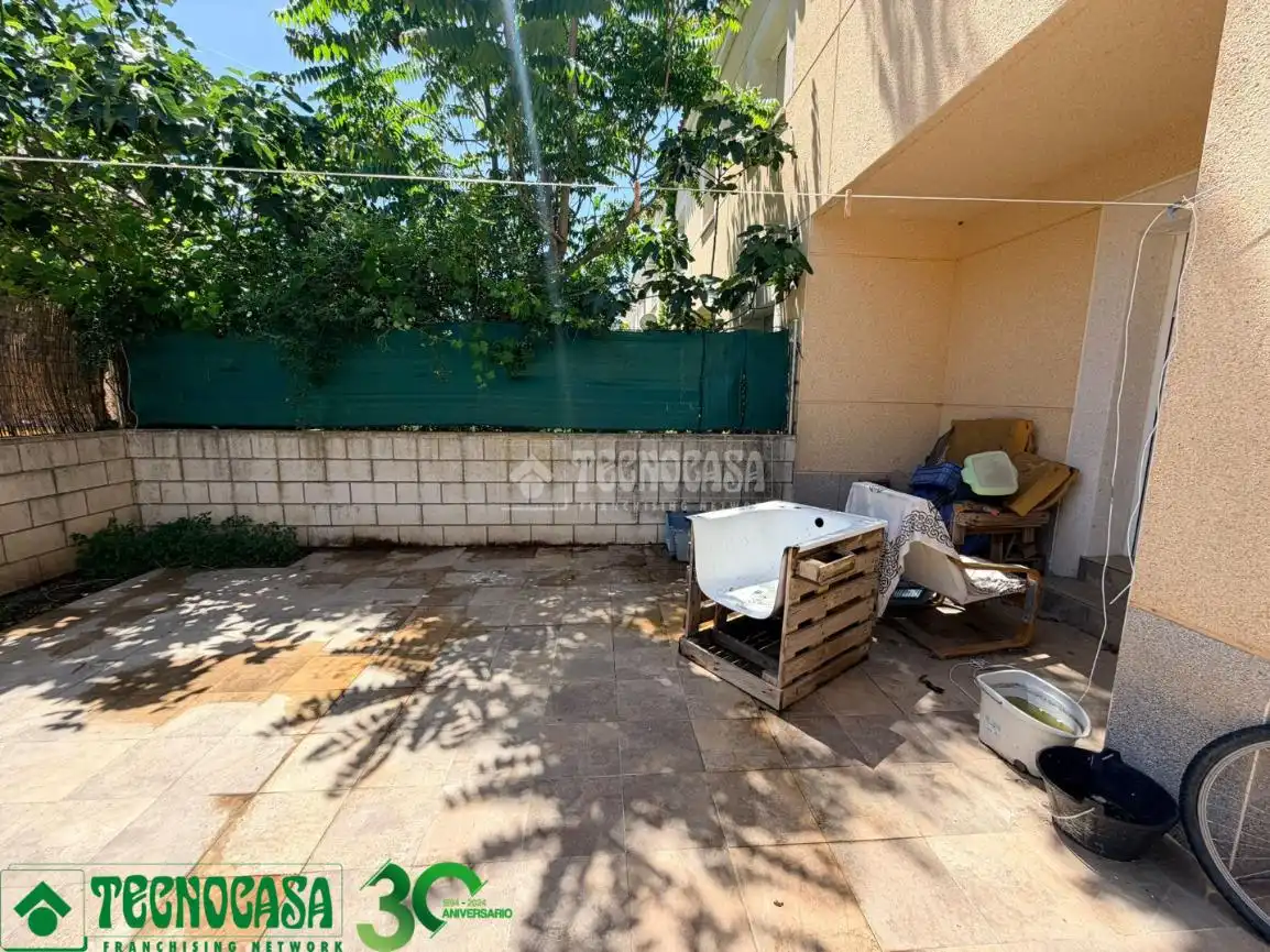 Terraza de Casa adosada en venta en Albarreal de Tajo con Aire acondicionado y Jardín privado