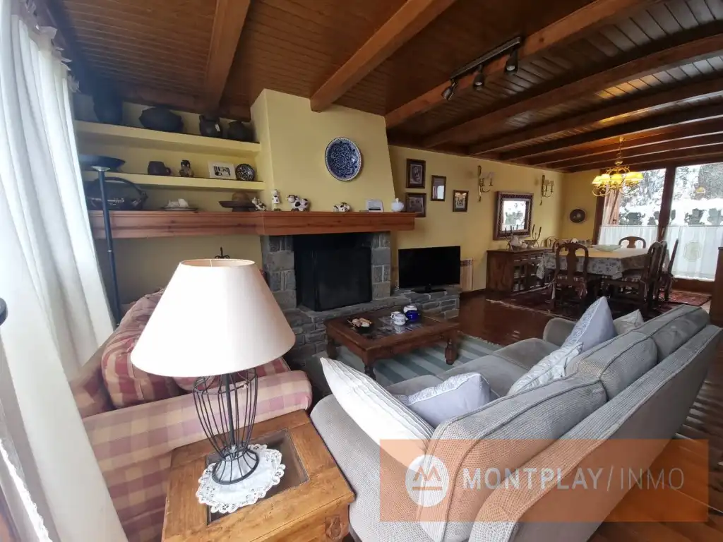 Living room of Detached homes for sale in Naut Aran