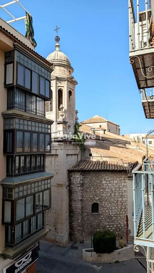 Vista exterior de Piso en venta en Jaén con Aire acondicionado, Calefacción y Trastero