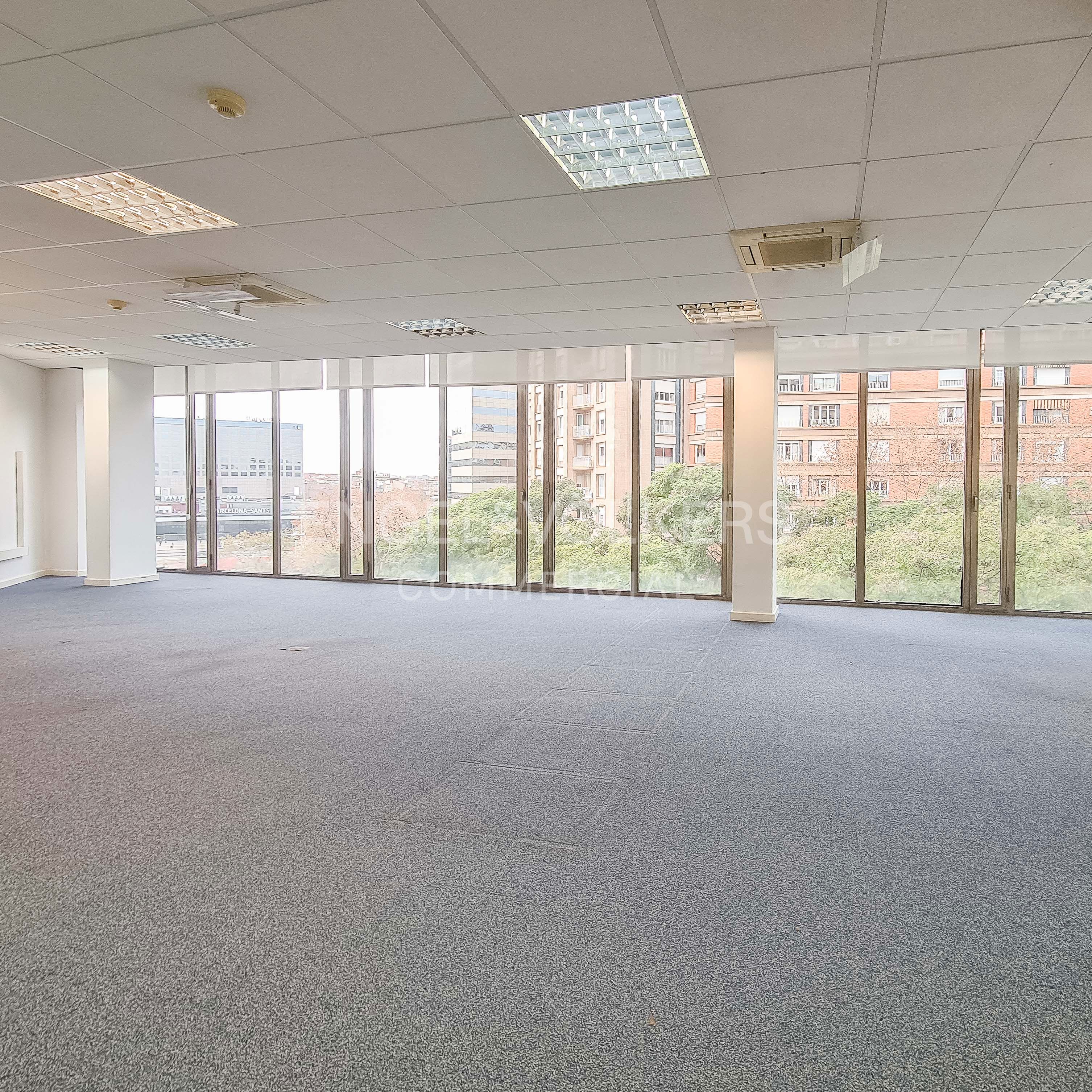 Oficina de alquiler en  Barcelona Capital con Aire acondicionado
