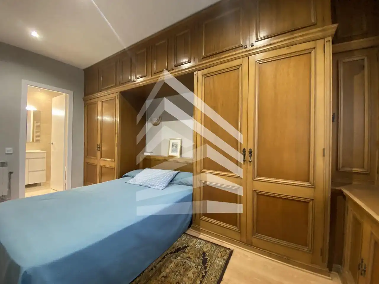 Schlafzimmer von Wohnung zum Verkauf in Barcelona mit Klimaanlage und Heizung