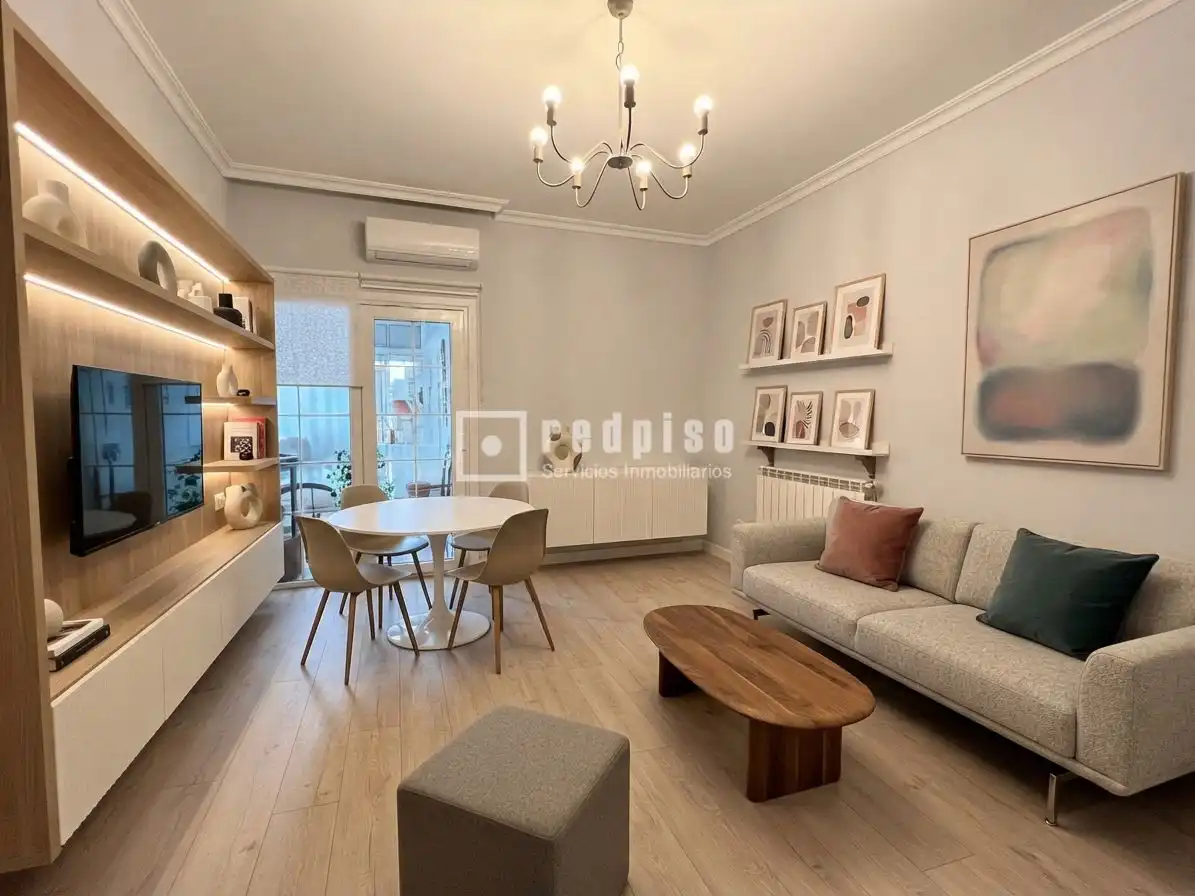 Sala de estar de Piso en venta en Madrid con Aire acondicionado y Terraza