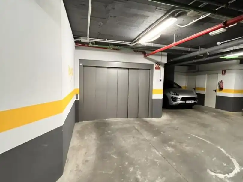 Parking of Garage for rent in Granada