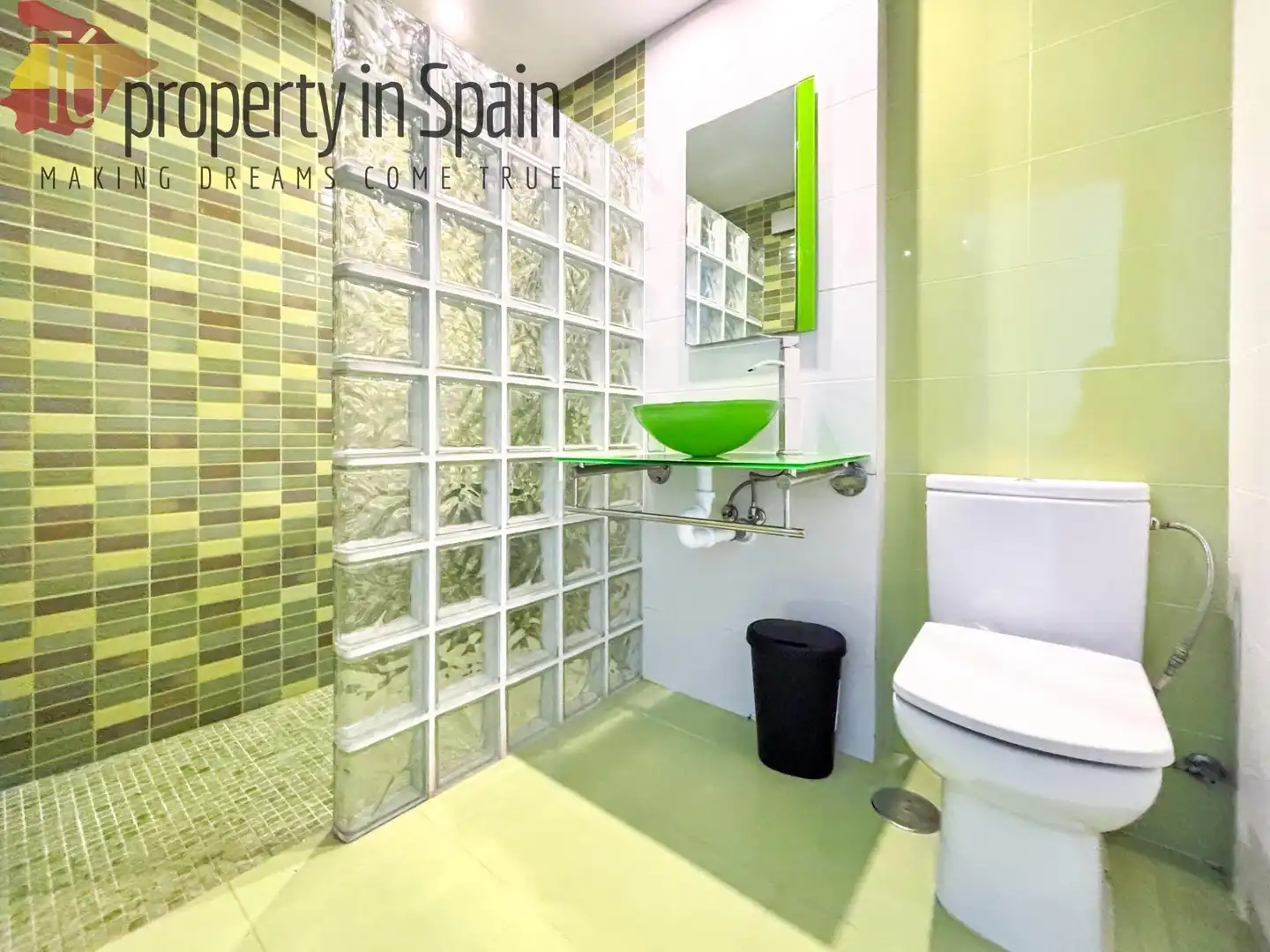 Room in ORIHUELA, Ciudad de Asís