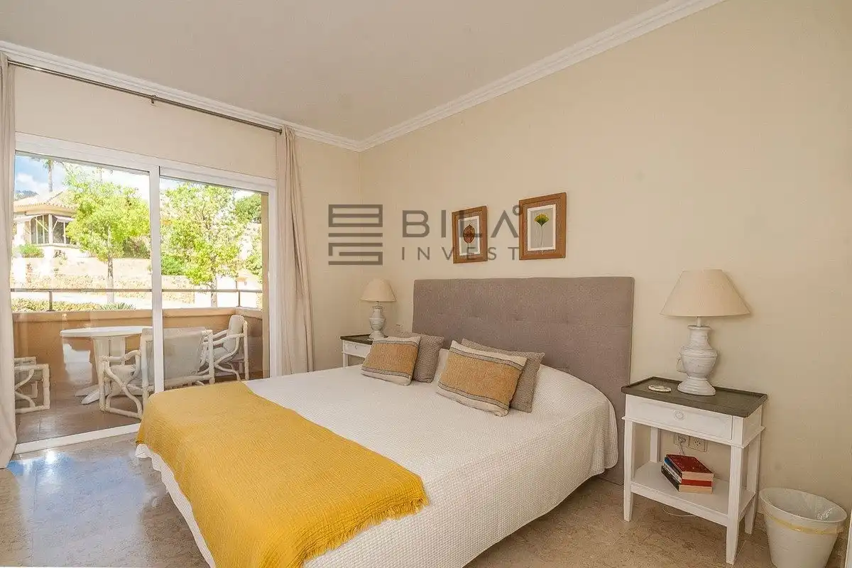 Piso con piscina en venta en Elviria Hills, imagen 17