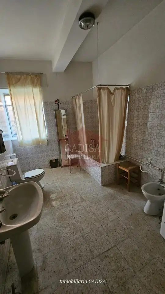 Bany de Casa o xalet en venda en Hinojosa de Duero amb Calefacció, Jardí privat i Traster