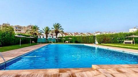 Photo 2 of House or chalet to rent in Alondras, 94, Nueva Torrevieja, Alicante