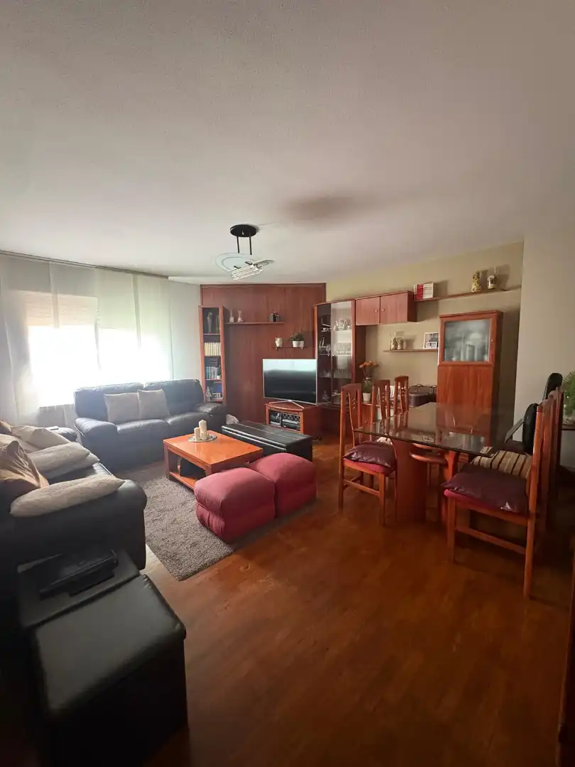 Piso con ascensor en venta en Calle Pedro Pérez Villar