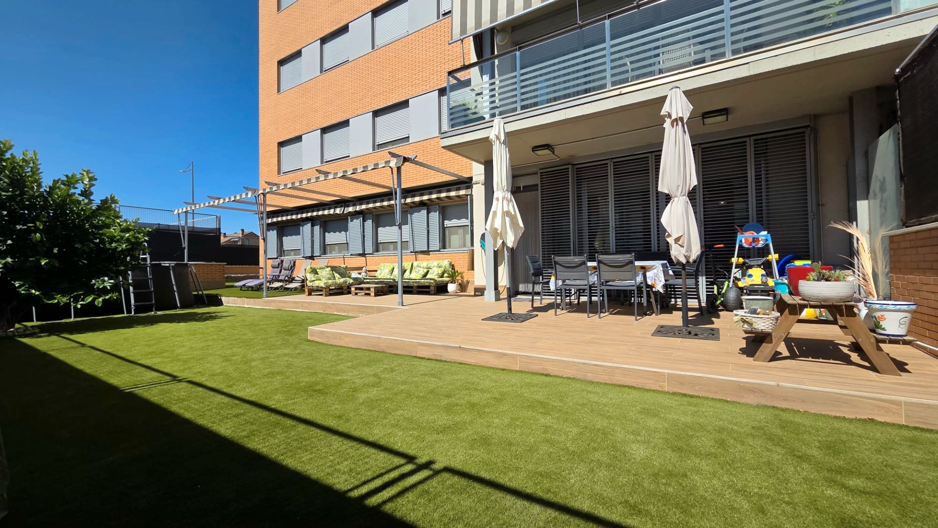 Terrace of Planta baja for sale in Parla  with Air Conditioner, Heating and Private garden