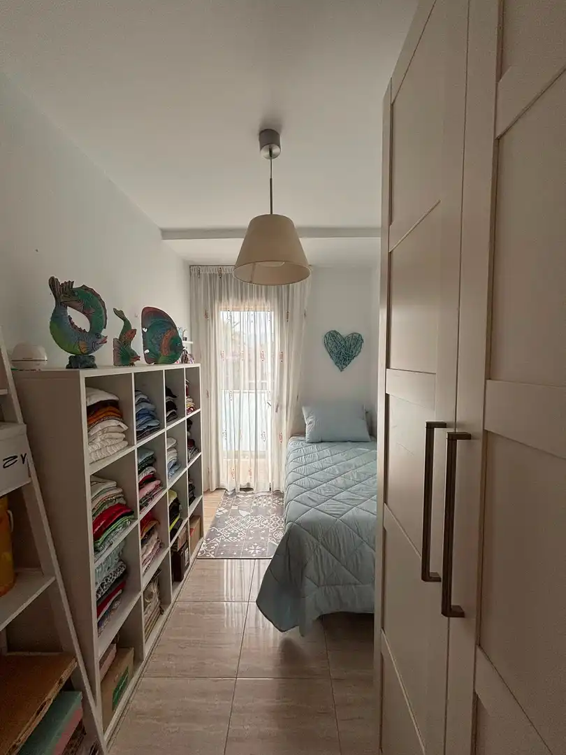 Habitación de Piso en venta en Pineda de Mar con Aire acondicionado, Terraza y Balcón