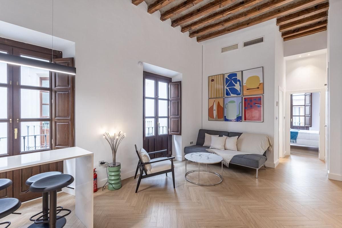 Living room of Flat for sale in  Granada Capital  with Heating