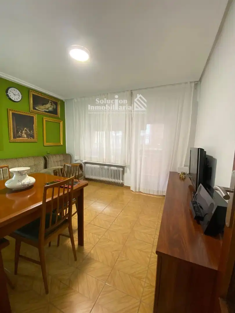 Sala d'estar de Pis de lloguer en Salamanca amb Calefacció, Terrassa i Moblat