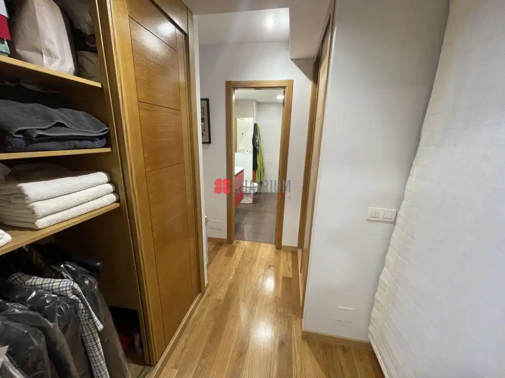 Appartamento con terrazza in vendita a Avenida Rosalía de Castro, imagen 13