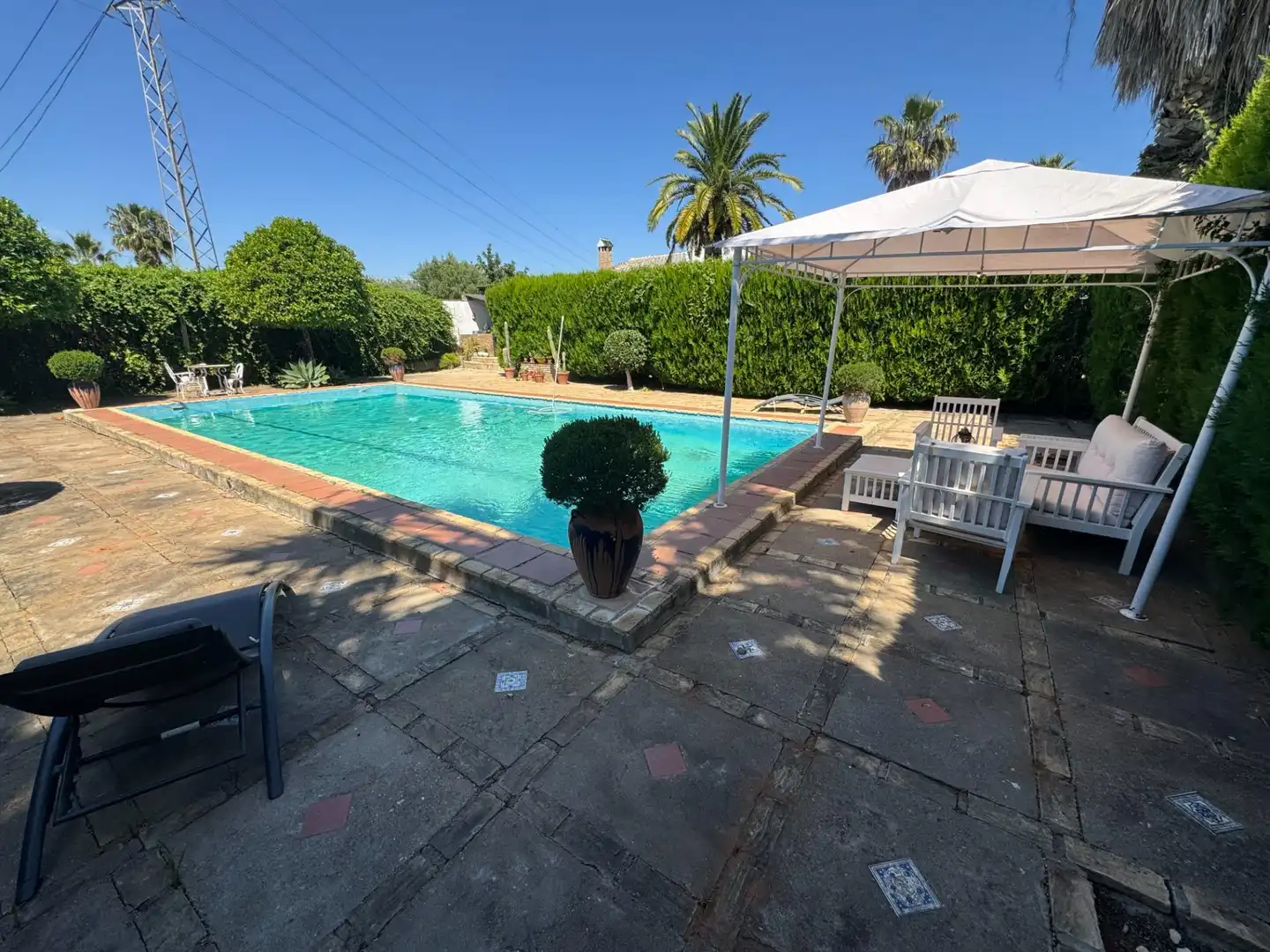 Piscina de Casa o chalet en venta en Dos Hermanas con Aire acondicionado, Jardín privado y Trastero