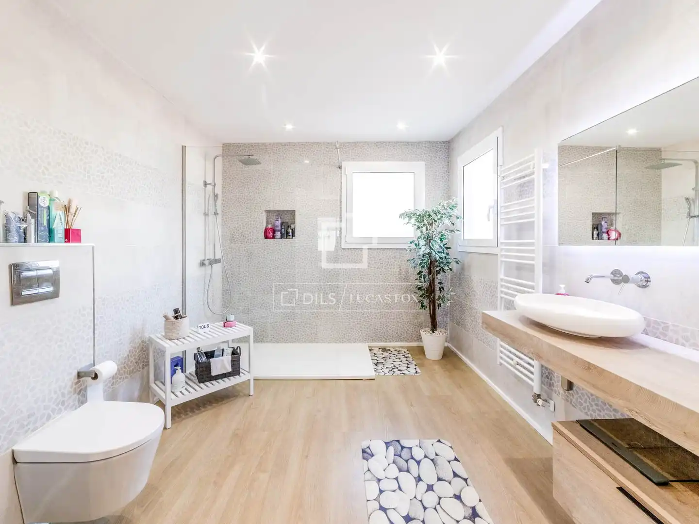 Baño de Casa o chalet en venta en Sant Pere de Ribes con Aire acondicionado, Calefacción y Jardín privado