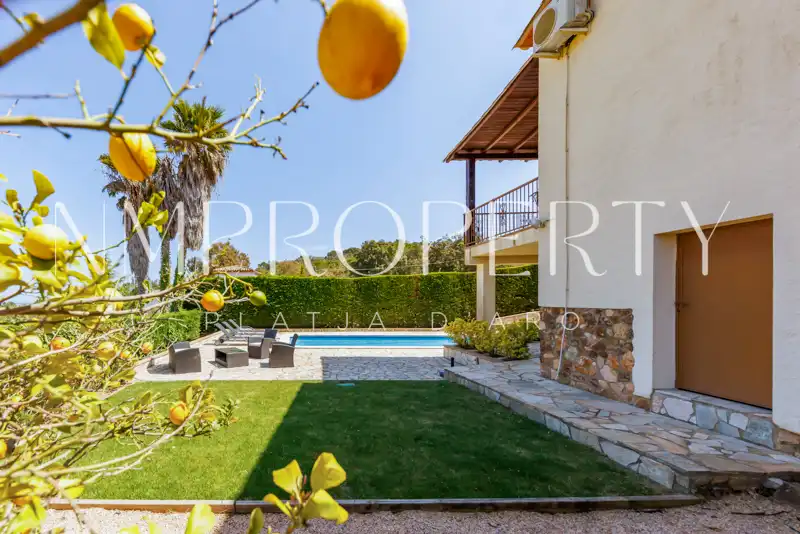 Vista exterior de Casa o chalet de alquiler en Castell d'Aro, Platja d'Aro i s'Agaró con Aire acondicionado, Calefacción y Jardín privado