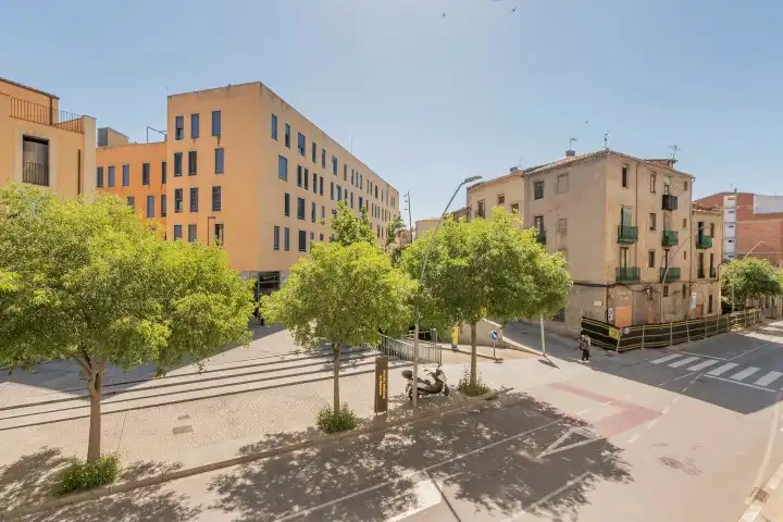 Exterior view of Apartments for sale in Manresa  with Air Conditioner