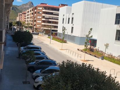 Vista exterior de Edifici en venda en Gandia