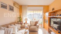 Sala d'estar de Àtic en venda en Ripollet amb Aire condicionat, Calefacció i Parquet