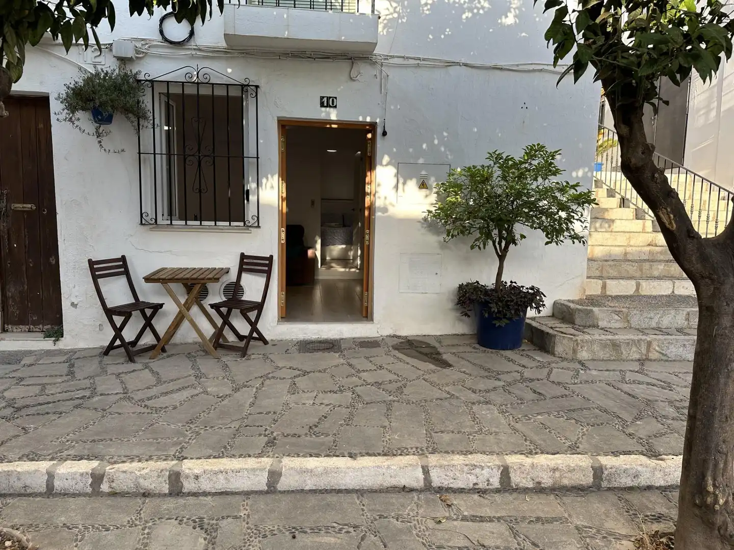 Außenansicht von Erdgeschoss zum Verkauf in Estepona mit Klimaanlage und Möbliert